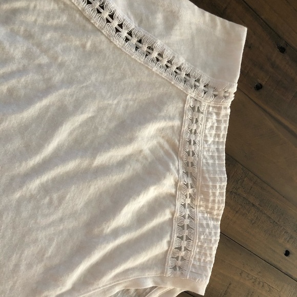 Lane Bryant T-Shirt - Picture 3 of 3